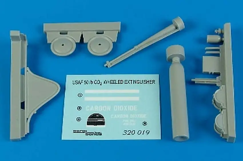 1/32 USAF Flightline 50lb. CO2 Wheeled Extinguisher 1/32 Aerobonus