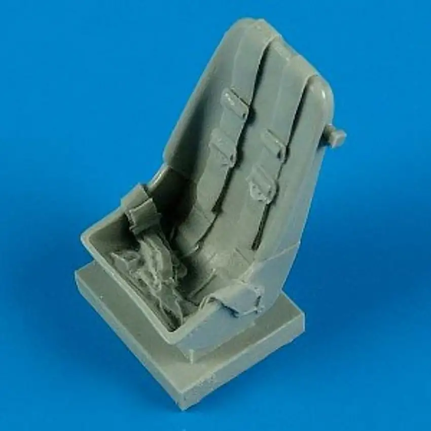 1/32 Bf-109F Early Seat w/Safety Belts 1/32 Quickboost